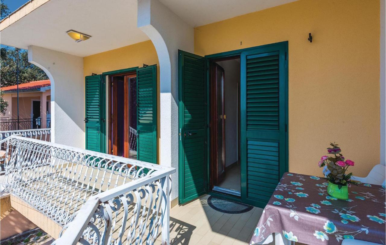 Beautiful Apartment In Rogoznica With Wifi Extérieur photo