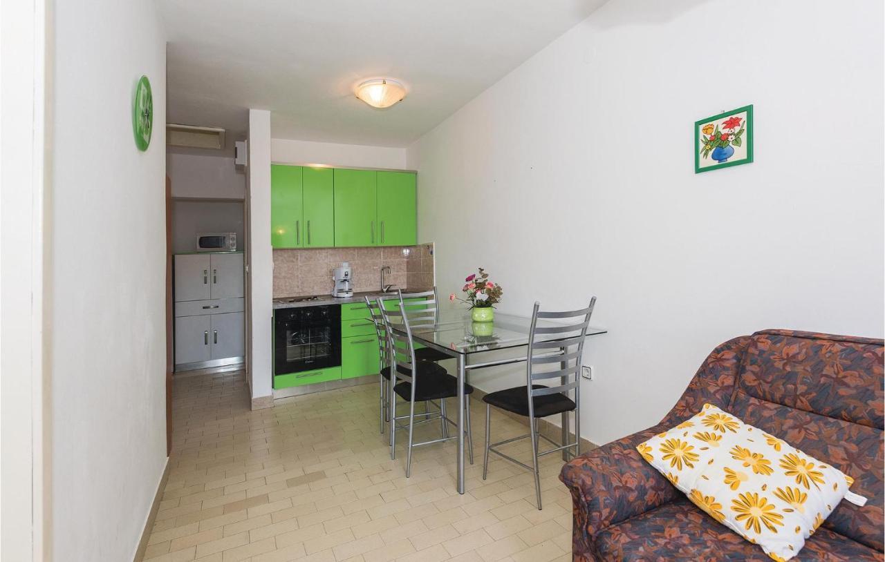 Beautiful Apartment In Rogoznica With Wifi Extérieur photo