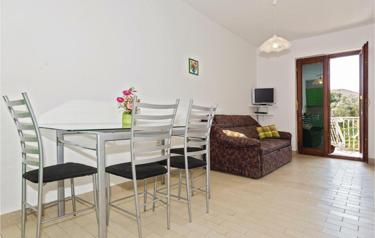 Beautiful Apartment In Rogoznica With Wifi Extérieur photo